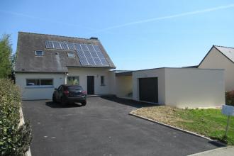 Garage et carport à Châteaubourg